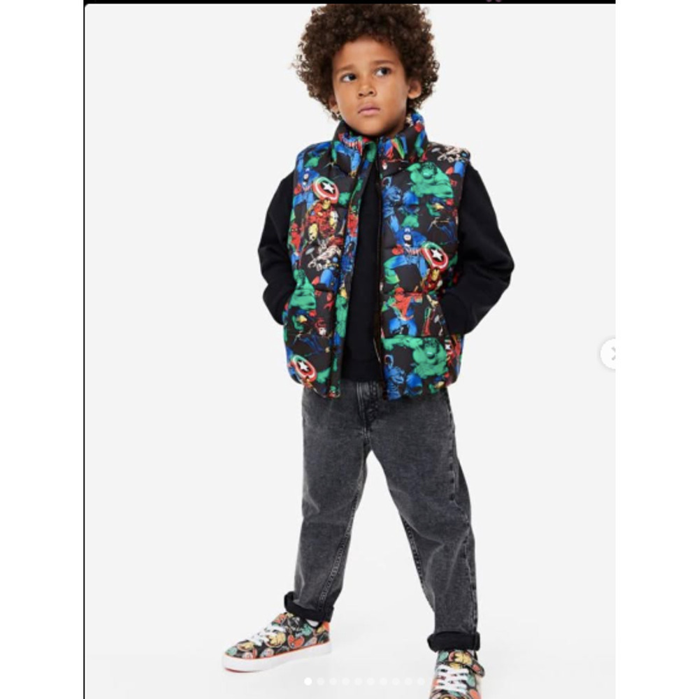 Marvel x H&M Kids Puffer Vest – Size 8-10 – Superhero Print – Black Multicolor